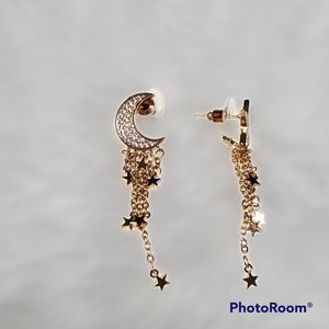 18k Gold Star and Moon with Mother Of Pearl Dangle Earrings